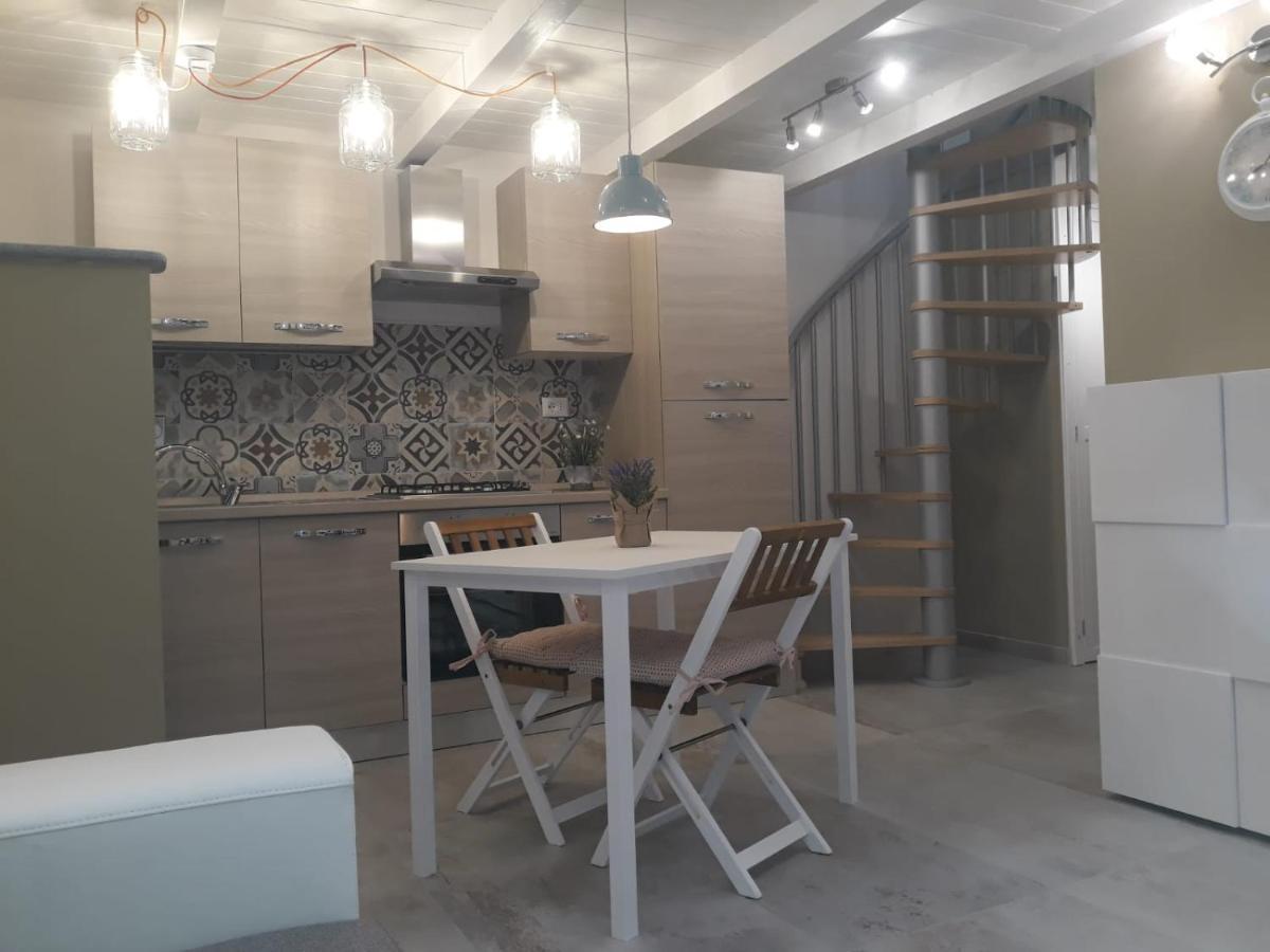 Antico-Vicolo Appartamento Viviana Vercelli Buitenkant foto